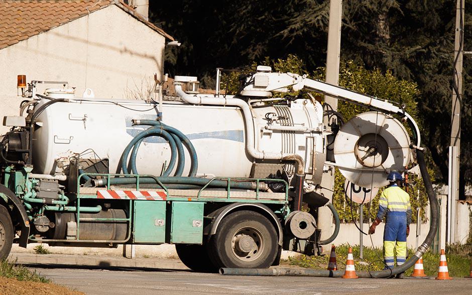 déboucher canalisation soude Menucourt